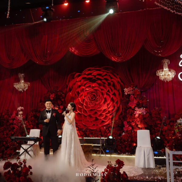 WHITE PALACE PHẠM VĂN ĐỒNG – RED & ROSE