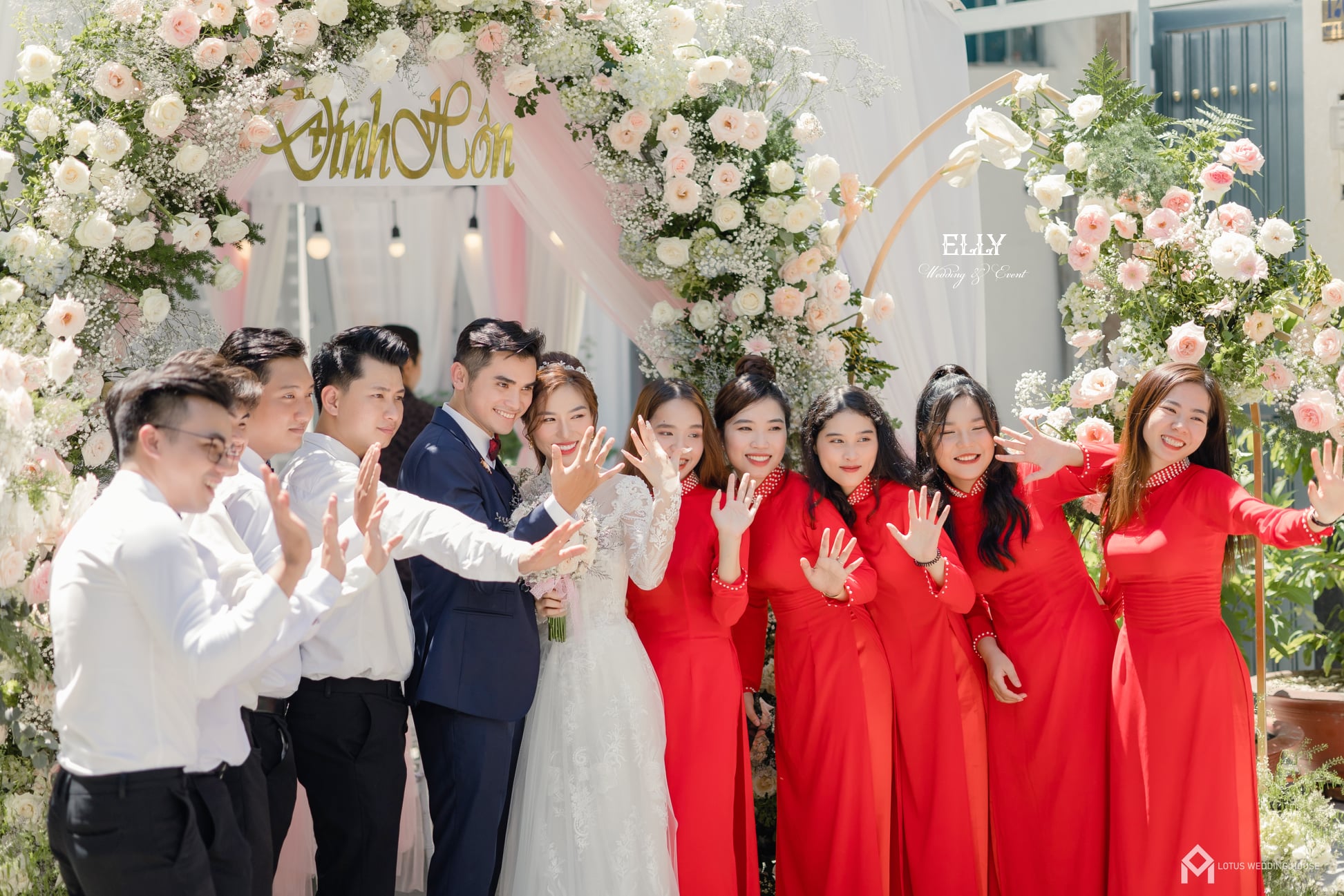 ellyluxurywedding-ellywedding-trang trí sân khấu đám cưới đơn giản tại nhà